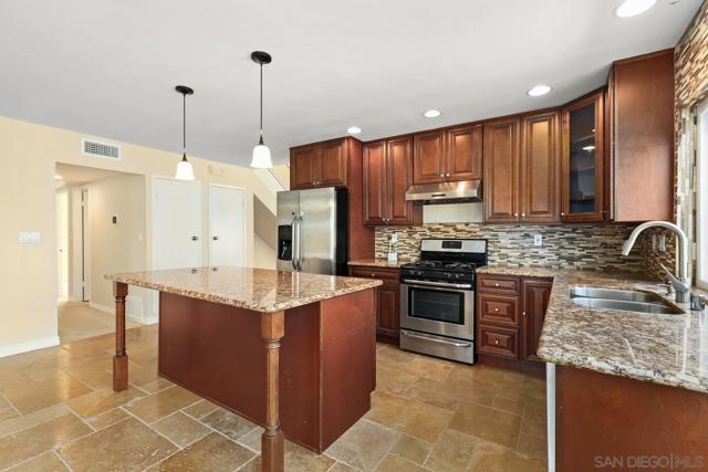 8761 Menkar Rd, San Diego CA: https://media.crmls.org/mediaz/5574370b-ea55-49bc-a7ad-c6e90e8bf631.jpg