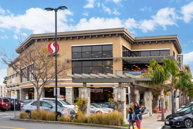 15 Mullins Court, Millbrae CA: https://media.crmls.org/mediaz/5574d005-c662-43f1-8760-c66e94b618b2.jpg