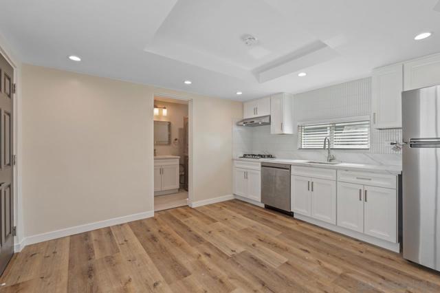 1195 Georgia A-C, Imperial Beach CA: https://media.crmls.org/mediaz/5574d5f6-51f0-44dc-9975-2f4dce259fdf.jpg