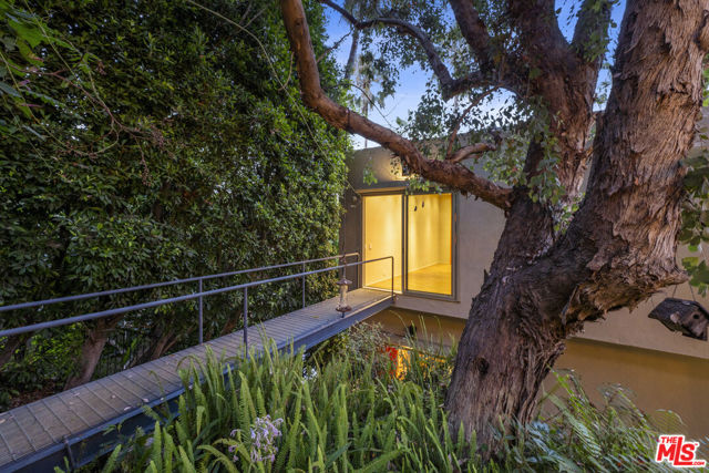3625 Lowry Road, Los Angeles CA: https://media.crmls.org/mediaz/5574d9b2-382a-4c67-ad7d-0f4c3af047ea.jpg
