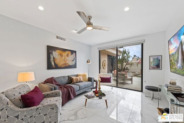 68095 Seven Oaks Place, Cathedral City CA: https://media.crmls.org/mediaz/55755a74-edef-47e7-9d0a-d0a001cd2d78.jpg