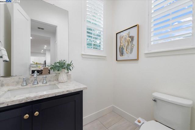 4026 Chalk Hill Way, Dublin CA: https://media.crmls.org/mediaz/55756d92-9c87-4025-916f-b22c7c4d6017.jpg