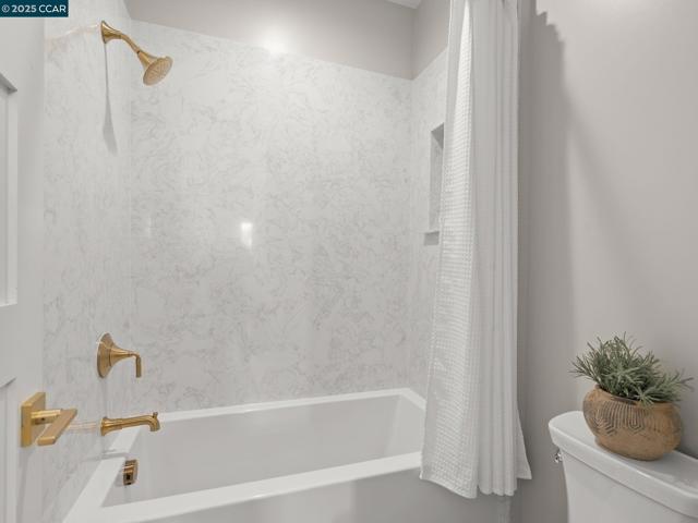 245 Haleena Place, Walnut Creek CA: https://media.crmls.org/mediaz/5575da25-3545-431d-95bc-fa5302e5fc83.jpg