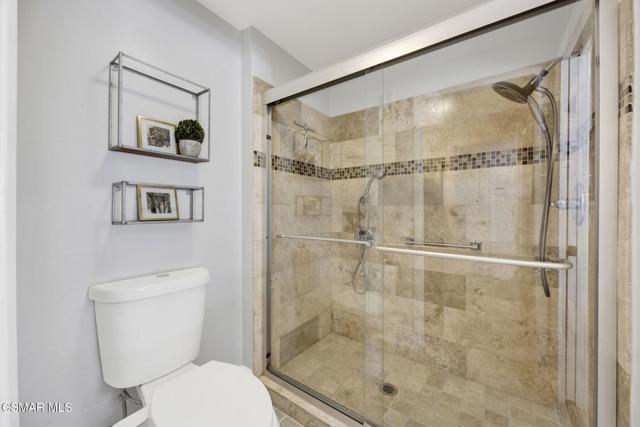 5308 Ambridge Drive, Calabasas CA: https://media.crmls.org/mediaz/5575f5c3-185a-4a8a-a771-46db15c17836.jpg