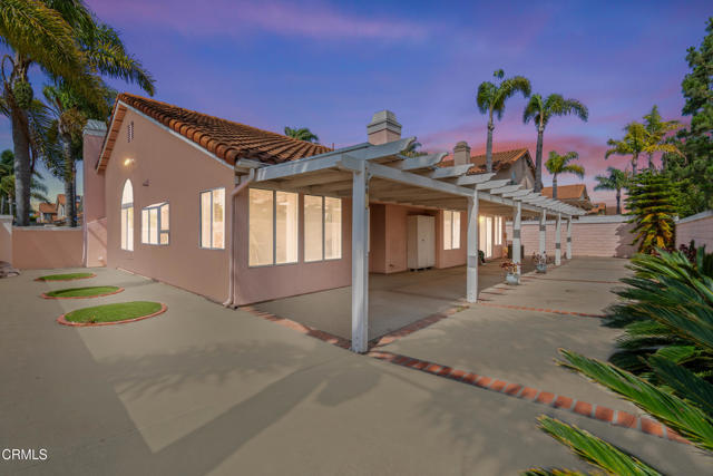 712 Rosebud Drive, Oxnard CA: https://media.crmls.org/mediaz/55760a78-471a-4b50-baf4-95553faa3d12.jpg