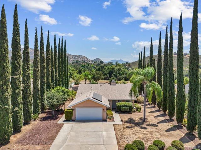 Home for Sale in Ramona