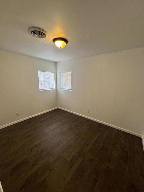 1323 El Serento Drive, Bakersfield CA: https://media.crmls.org/mediaz/557718ff-9c19-478f-82f3-197fac378763.jpg