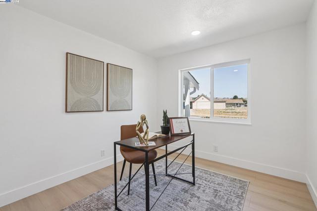 39681 Sundale Dr, Fremont CA: https://media.crmls.org/mediaz/5578ab4e-e681-472a-a76f-3490a28d1133.jpg