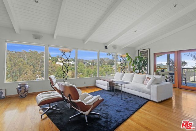 3162 Durand Drive, Los Angeles CA: https://media.crmls.org/mediaz/557946c3-773c-4ca7-9edd-434f0089cf91.jpg