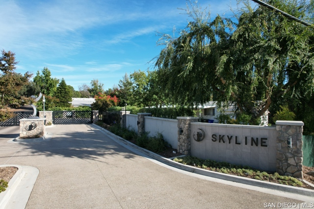 18218 Paradise Mountain Rd, Valley Center CA: https://media.crmls.org/mediaz/55795df0-7504-404c-b5fc-3cb29079e38e.jpg