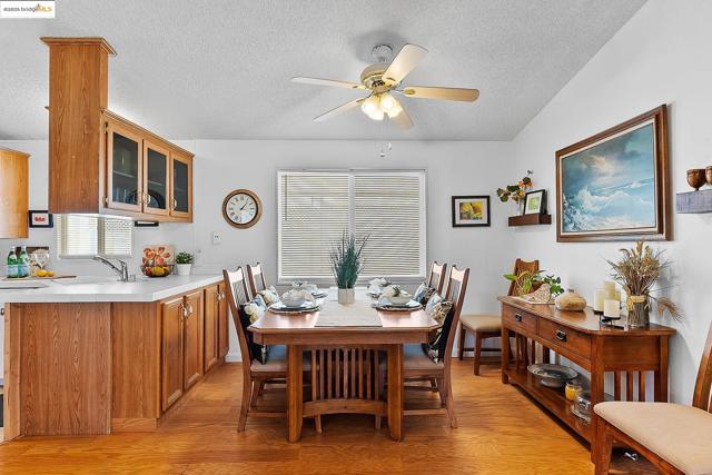 114 Zartop St, Oakley CA: https://media.crmls.org/mediaz/5579c1f2-29b3-444d-908c-51ed78cb4753.jpg