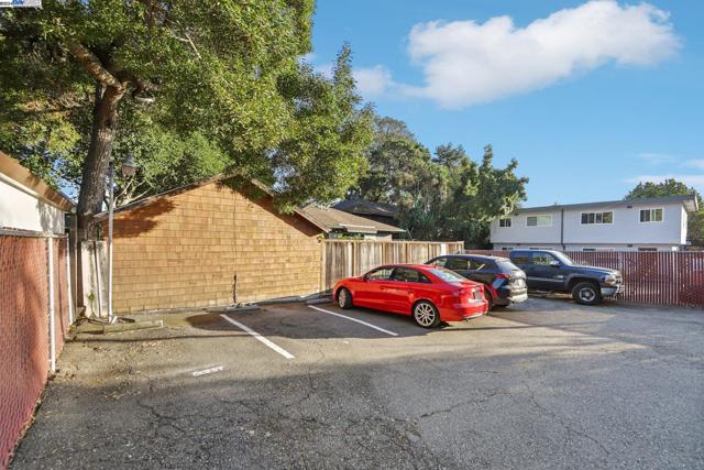 Image 18 of 60 For 6024 Chabot Road