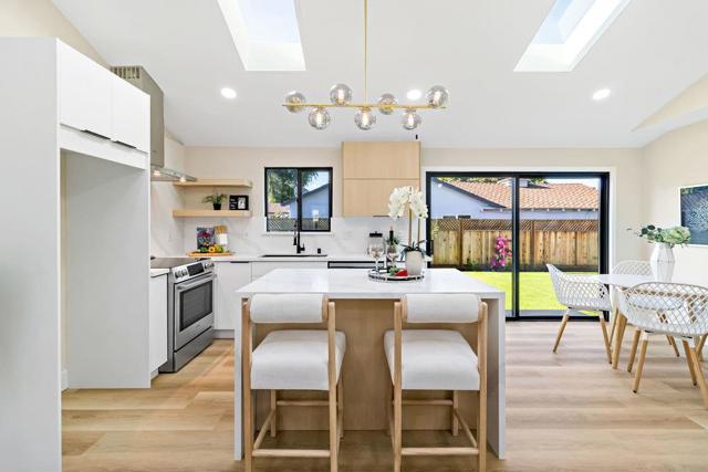 1707 Fruitdale Avenue, San Jose CA: https://media.crmls.org/mediaz/557b2dd2-b05e-4391-9b30-782b355a93d3.jpg