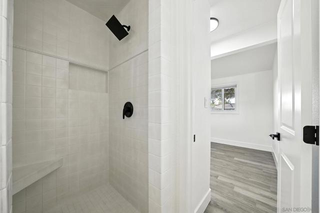 1301 Clove St, El Cajon CA: https://media.crmls.org/mediaz/557b4852-27d9-401b-a4a9-acf5d30f0e91.jpg