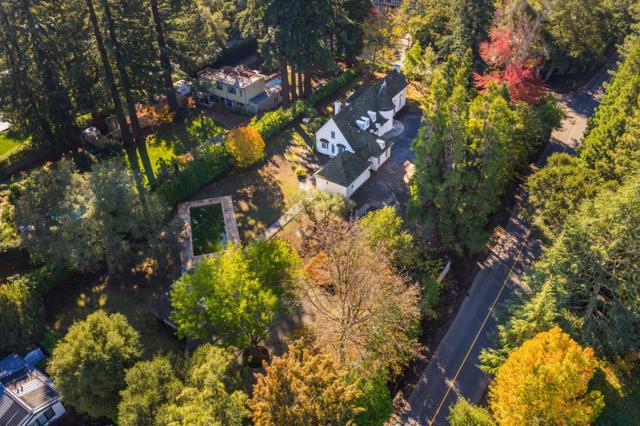 123 Stockbridge Avenue, Atherton CA: https://media.crmls.org/mediaz/557b84d9-2ad6-486e-85f4-c683dfcefa6e.jpg