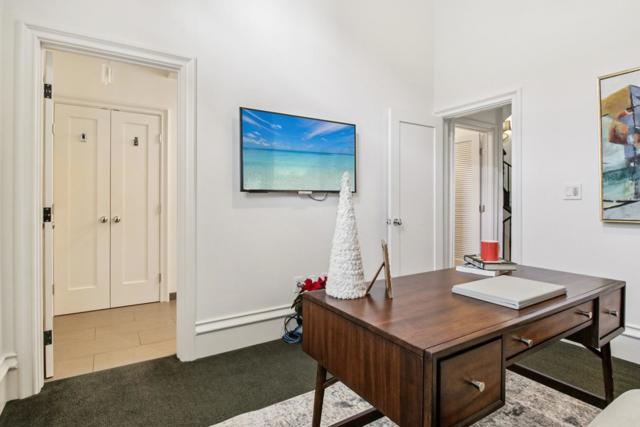 356 Santana Row, San Jose CA: https://media.crmls.org/mediaz/557d67ea-8bca-4d14-aa85-ee1d344ca305.jpg