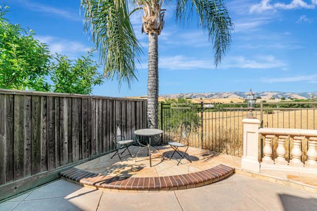 4224 Indigo Oak Court, San Jose CA: https://media.crmls.org/mediaz/557d6c3b-8052-49a5-8417-a7c02fda2d34.jpg