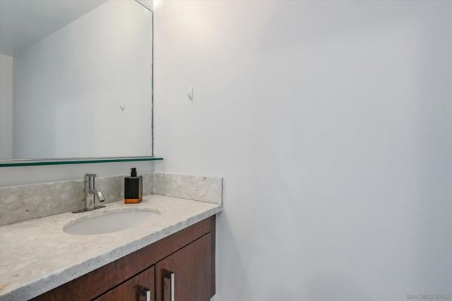 350 11th Ave, San Diego CA: https://media.crmls.org/mediaz/557de5b4-a667-469f-8800-5239da30f267.jpg