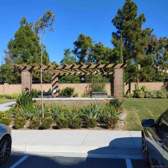 1329 Via Lucero, Oceanside CA: https://media.crmls.org/mediaz/557ec4e7-2629-4eb0-ba00-9242c7b0907e.jpg