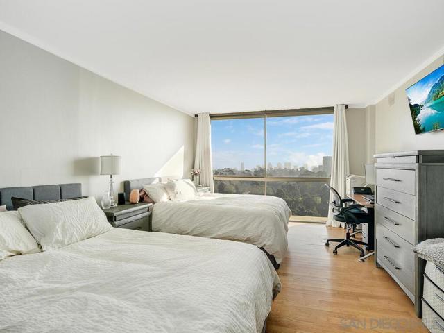 Image 27 of 44 For 666 Upas St  1504