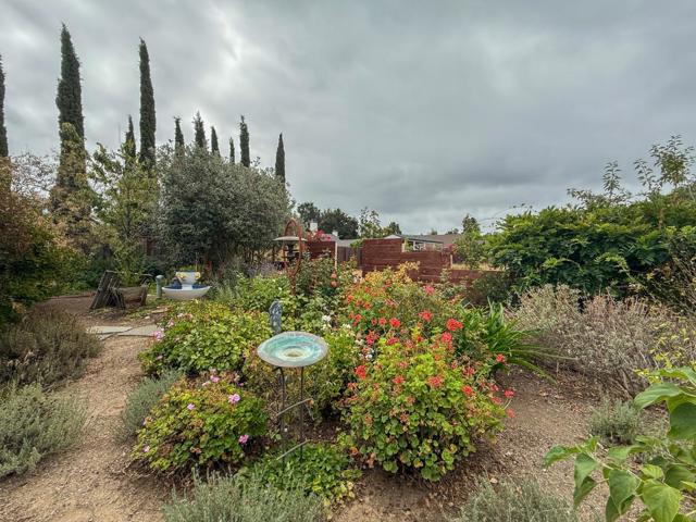 1170 Steinway Avenue, Campbell CA: https://media.crmls.org/mediaz/55800a61-5fc9-4f8d-8d06-55e17980b845.jpg