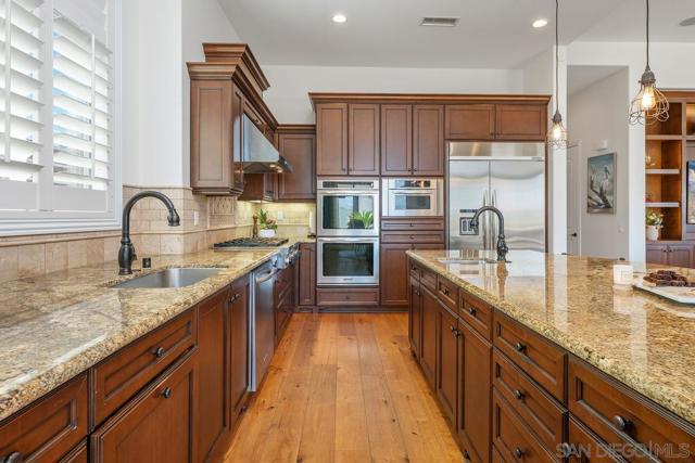 15674 Via Santa Pradera, San Diego CA: https://media.crmls.org/mediaz/55810a6b-ecc5-4621-b7a2-b1e538ebdd89.jpg
