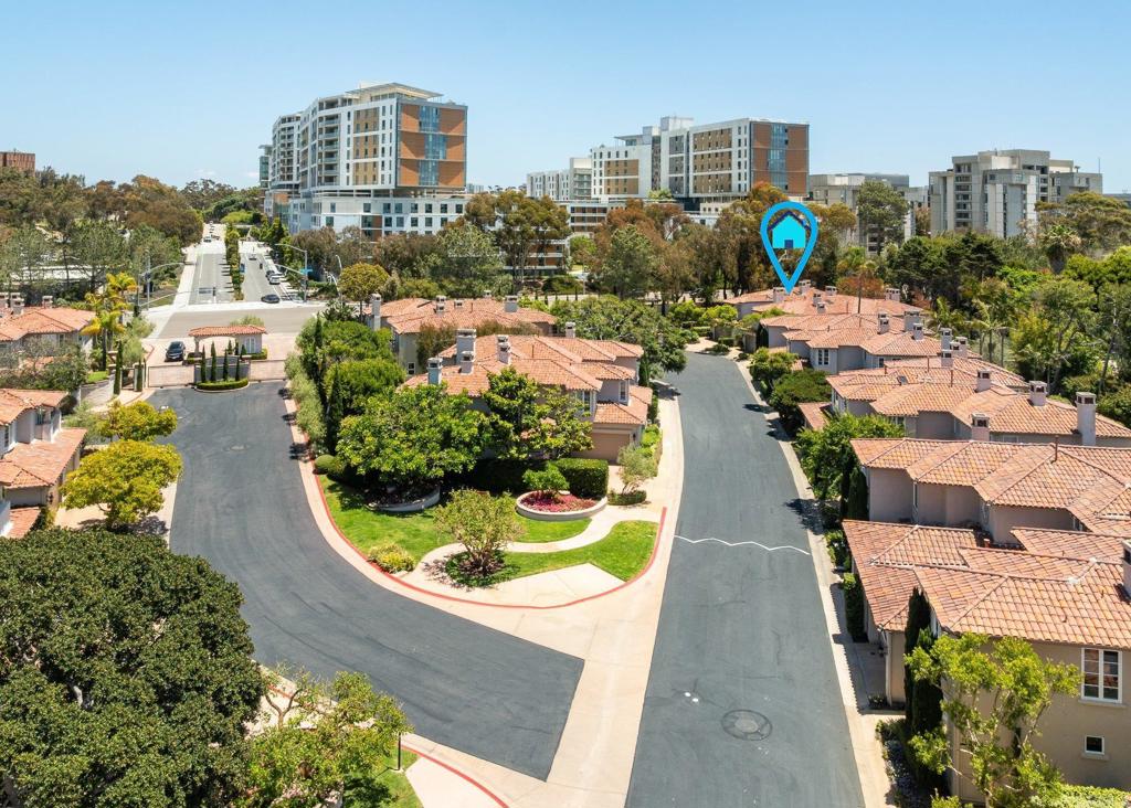 https://media.crmls.org/mediaz/55812cdb-92e1-48a3-af12-cd26277d5b37.jpg?preset=X-Large