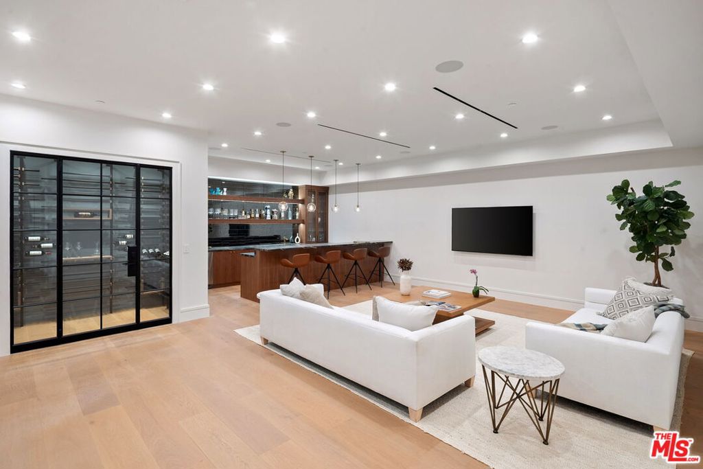 MLS #26840439 image #33
