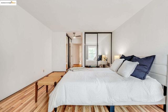 500 Vernon ST, Oakland CA: https://media.crmls.org/mediaz/5582fe1a-e81a-424d-b81a-0e8e573684c8.jpg