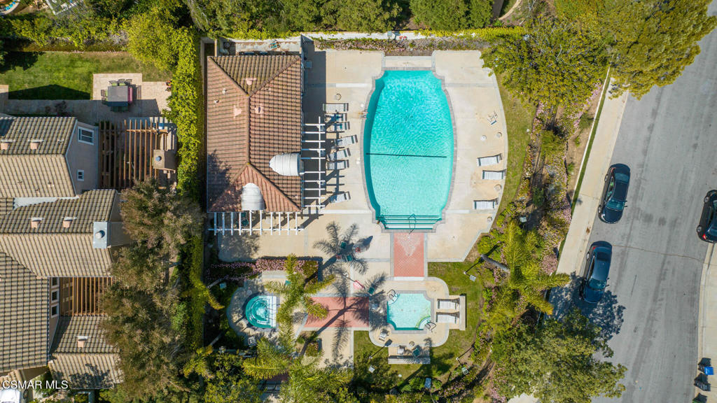 https://media.crmls.org/mediaz/5583c2fd-b66d-4181-81d1-02e4f2c70119.jpg?preset=X-Large