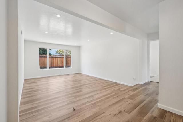 700 Gull Avenue, Foster City CA: https://media.crmls.org/mediaz/5584eec7-e015-4bf0-8741-27f2504bbbb1.jpg