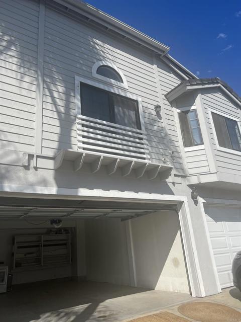 4556 Cove Drive, Carlsbad CA: https://media.crmls.org/mediaz/5585d97c-f061-4180-bacc-3b51ef0a39b4.jpg