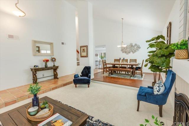 Detail Gallery Image 3 of 12 For 13411 Appalachian Way, San Diego,  CA 92129 - 3 Beds | 2/1 Baths