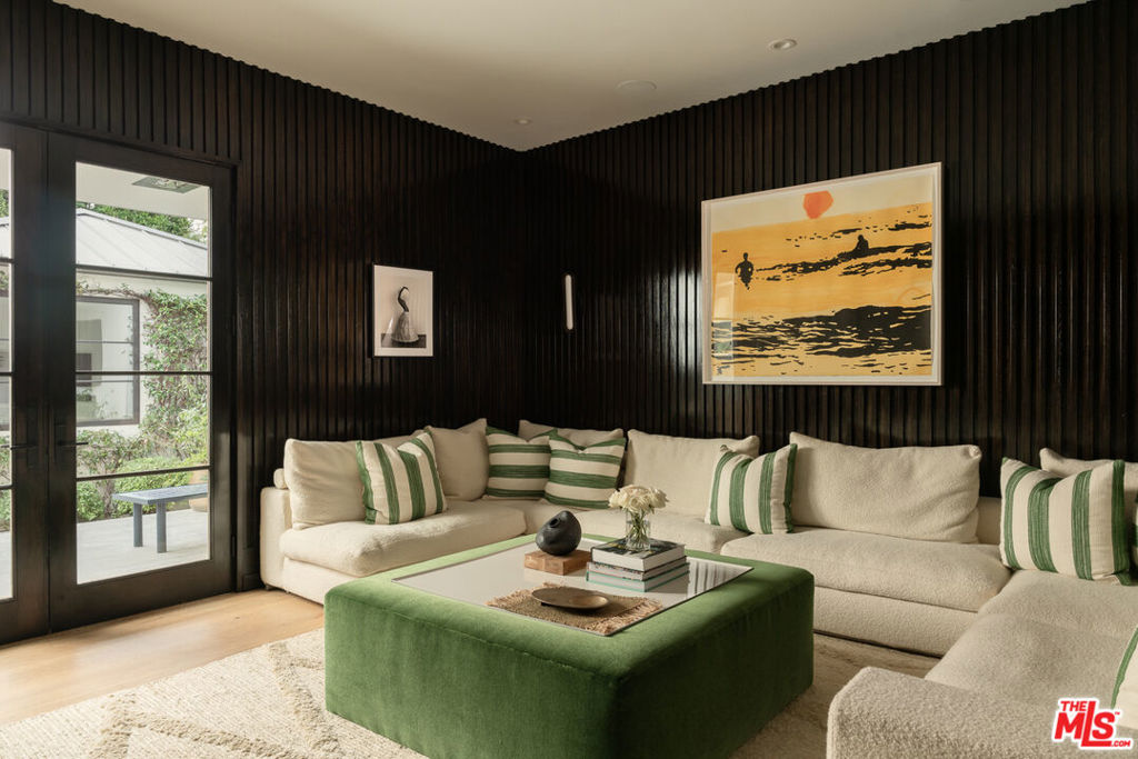 MLS #25602681 image #16