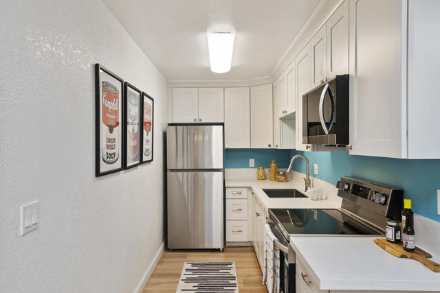 2822 N Auburn Court, Palm Springs CA: https://media.crmls.org/mediaz/558740d7-a27e-46b9-bfa6-2b3d6ccdf3f3.jpg