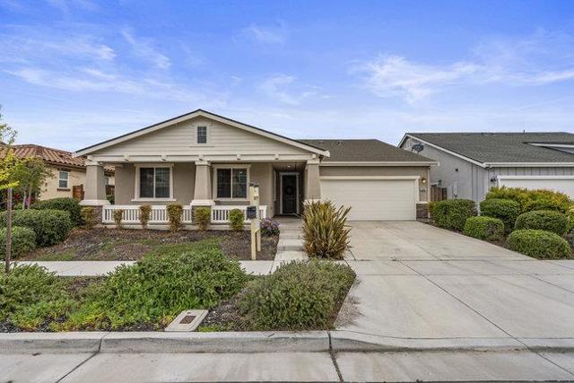 256 Copperleaf Lane, San Juan Bautista CA: https://media.crmls.org/mediaz/55875d85-0db3-42e3-b113-12aaaa990392.jpg