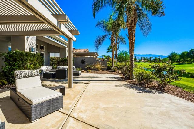 752 Mission Creek Drive, Palm Desert, CA 92211
