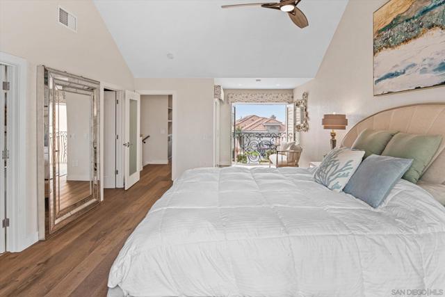 89 Tunapuna Ln, Coronado CA: https://media.crmls.org/mediaz/55896f0b-0453-4b9e-9f92-1f95162a1c70.jpg