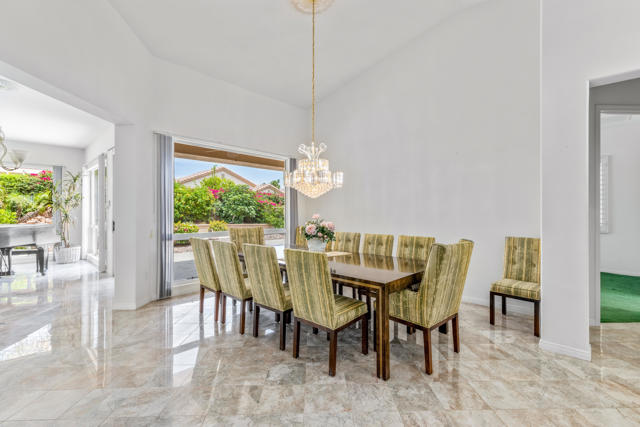 78368 Sunrise Canyon Avenue, Palm Desert CA: https://media.crmls.org/mediaz/5589e88d-019f-402e-86b9-443aac6b61ed.jpg