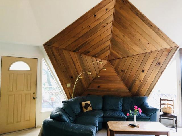 827 Valencia Road, Aptos CA: https://media.crmls.org/mediaz/558a1133-c0e4-4cd1-9c65-a0586e76a0fb.jpg