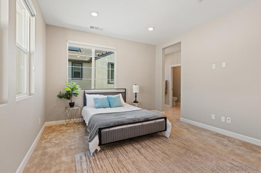 MLS #250042612SD image #24