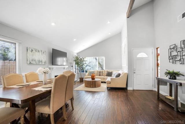 13647 Paseo Cardiel, San Diego CA: https://media.crmls.org/mediaz/558aba9c-cd84-4032-a741-84936213e009.jpg