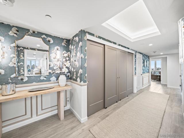 1750 Avenida Del Mundo, Coronado CA: https://media.crmls.org/mediaz/558ae400-cca8-4439-bcca-cafc20a7b53d.jpg