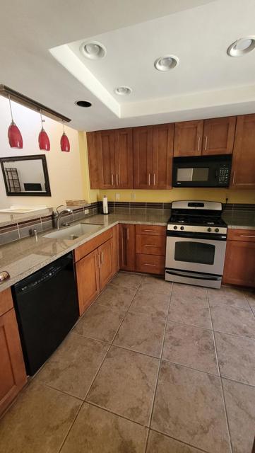 54673 Oakhill, La Quinta CA: https://media.crmls.org/mediaz/558b5a76-e886-41be-8057-bcfb0ef30e90.jpg