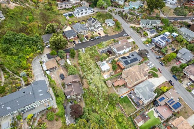 417 Athenian Way, Pacifica CA: https://media.crmls.org/mediaz/558c75ee-cfcc-4939-8dd2-3680f3f39c40.jpg