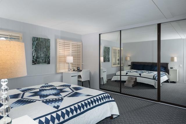 160 Hilligoss Drive, Cathedral City CA: https://media.crmls.org/mediaz/558cf27d-6e18-482c-b385-5a3dbc893ec3.jpg
