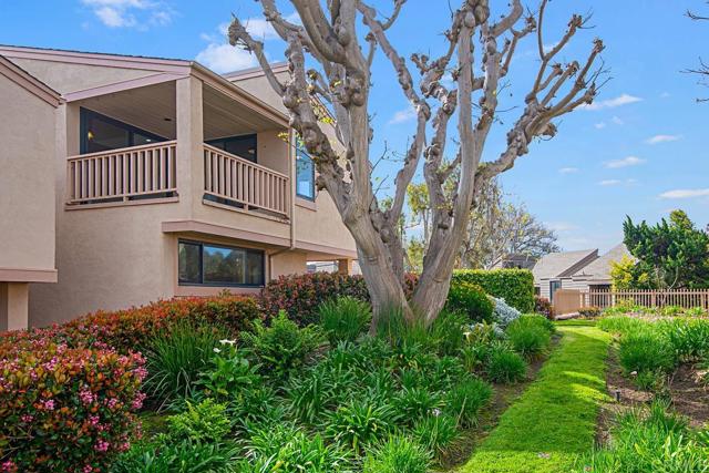Detail Gallery Image 2 of 43 For 585 S Sierra Avenue #26,  Solana Beach,  CA 92075 - 2 Beds | 2/1 Baths