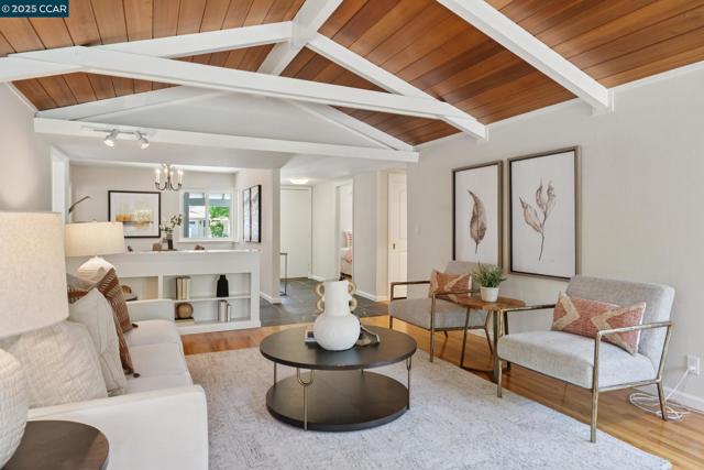149 Rock Oak Court, Walnut Creek CA: https://media.crmls.org/mediaz/558dd8d1-bbf2-49c6-9e6c-725d56eae835.jpg