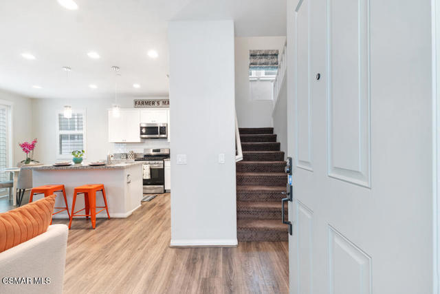 8565 N Walnut Way, West Hills CA: https://media.crmls.org/mediaz/558e357e-61f5-45ed-814d-82cf9586d1bb.jpg