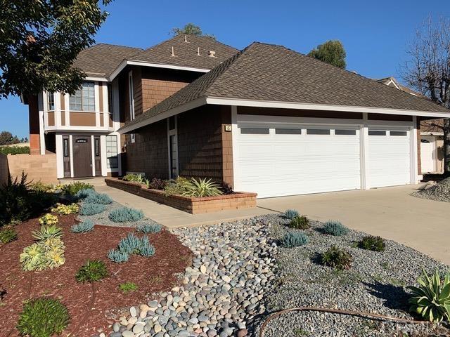 6 Cape Cod, Irvine CA: https://media.crmls.org/mediaz/558ea6ef-13f0-4e44-b643-30021420cbbd.jpg